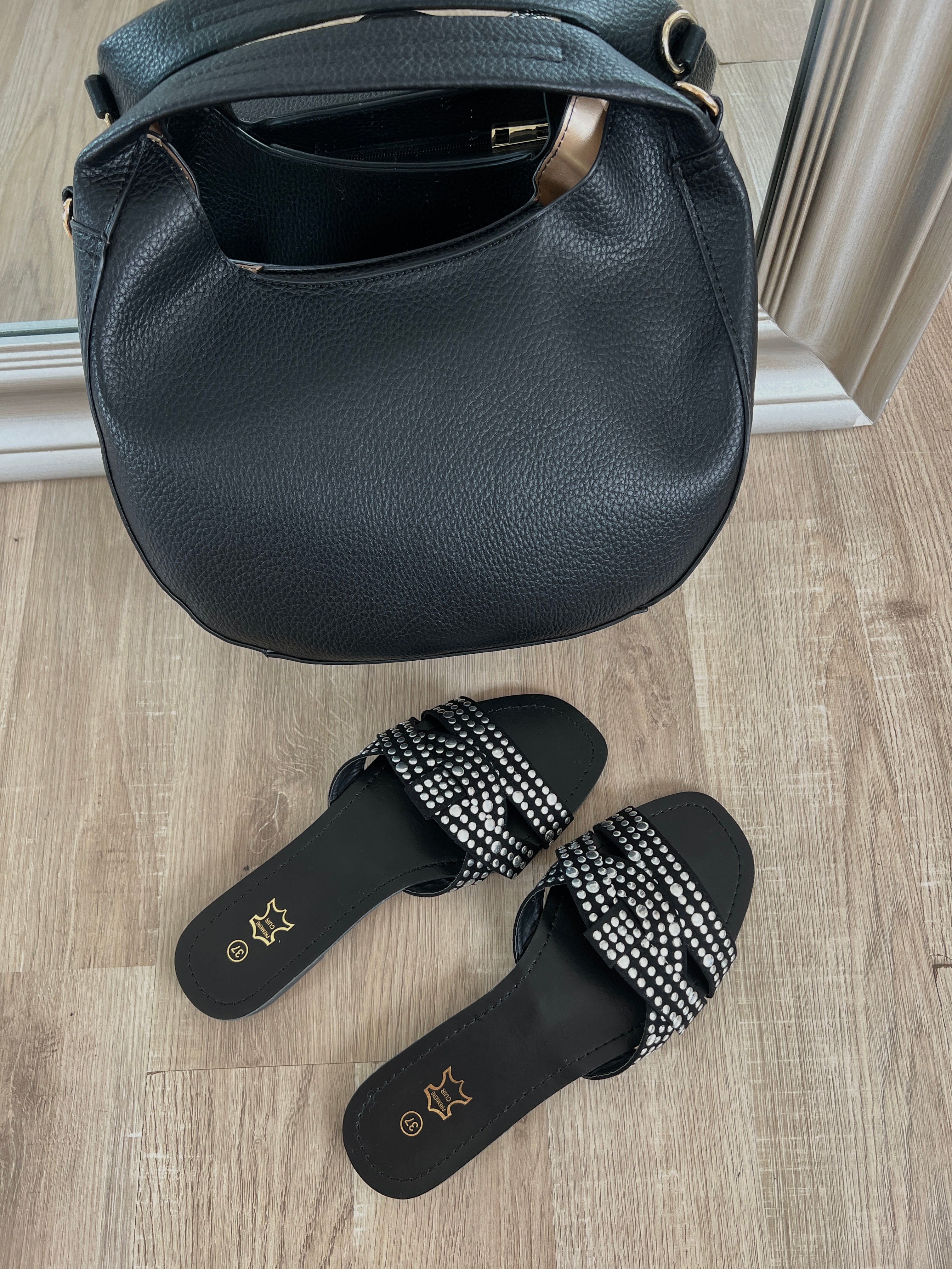 Sandales RAS à Plateforme - Taille 38, Cuir, Talon Très Haut >10 Cm, Clous Décoratifs, Occasion