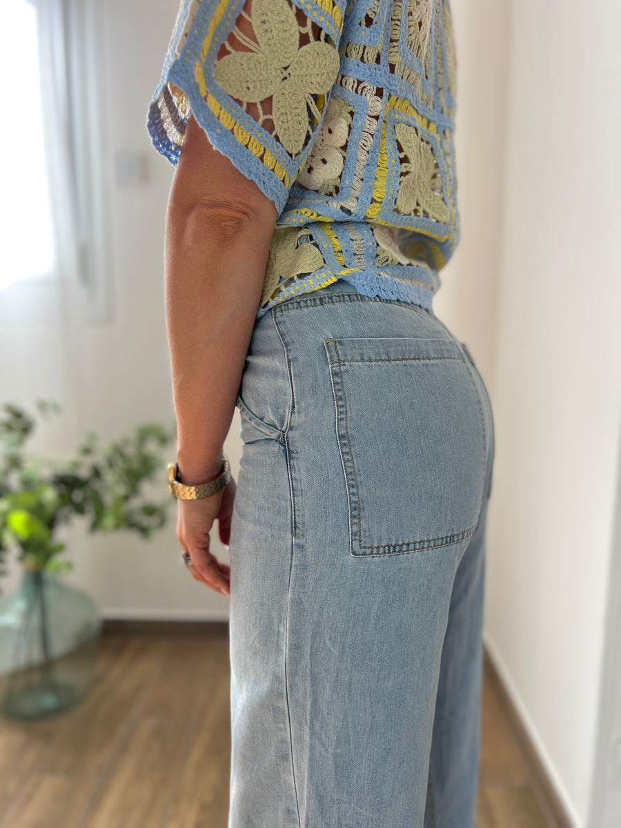 LE JEAN ÉVASÉ BLEU CLAIR