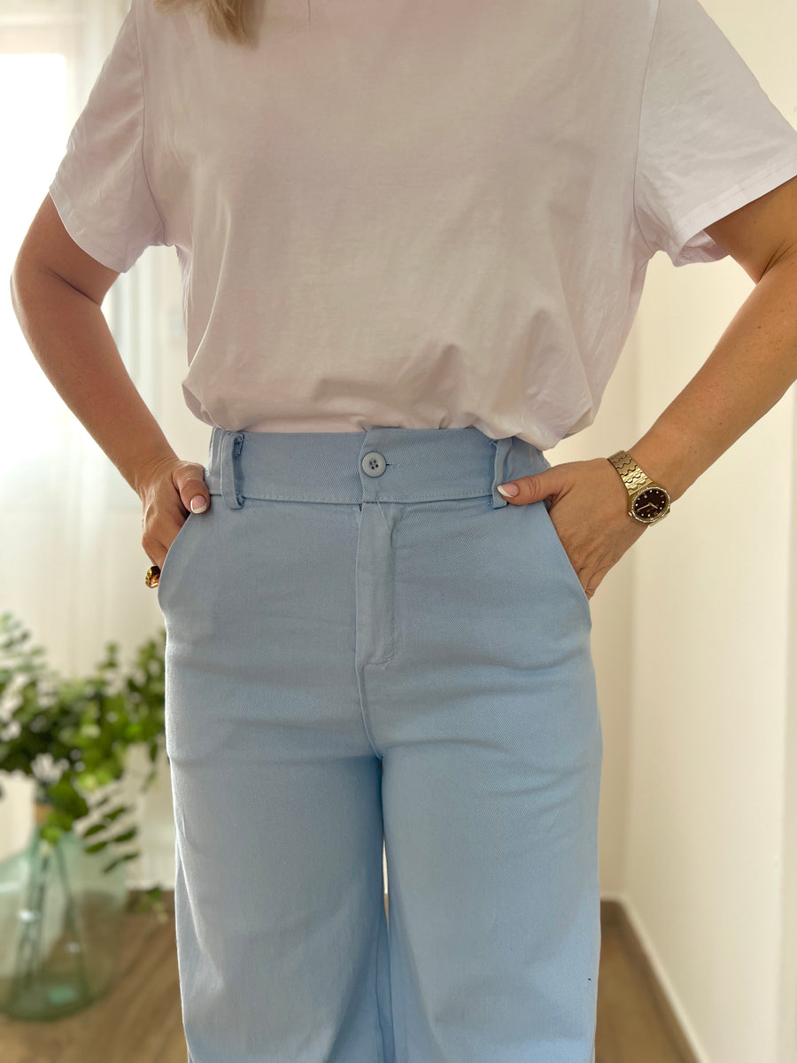 LE PANTALON FLARE BLEU CIEL
