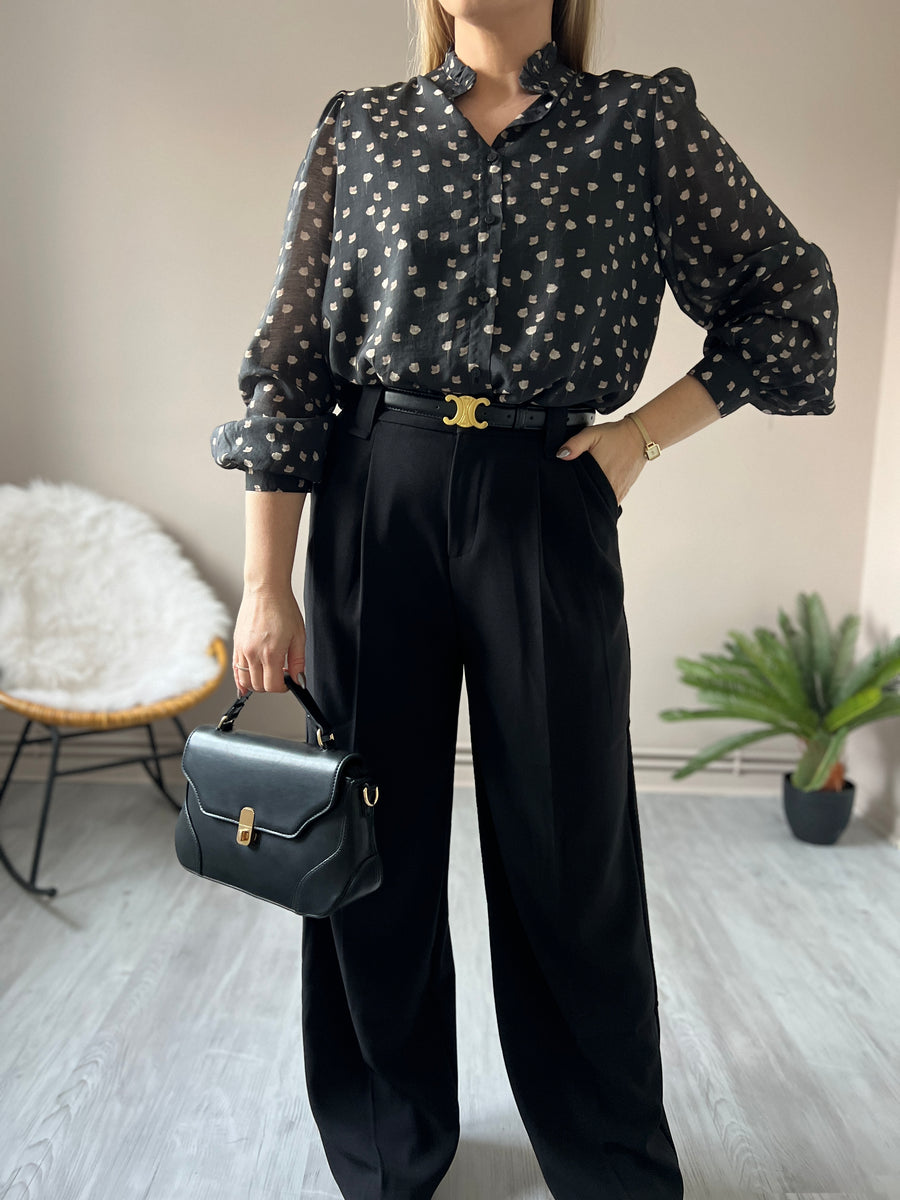 LE PANTALON A PINCE NOIR