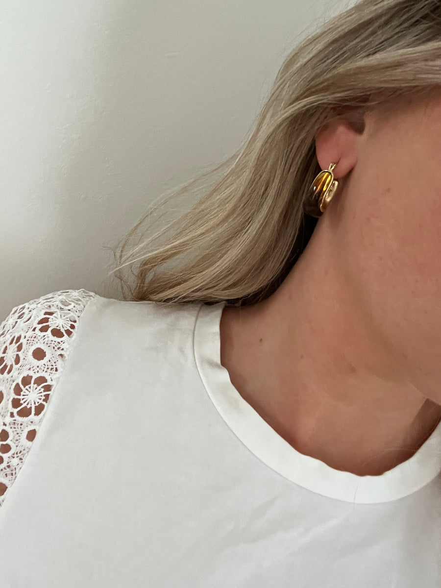 LES BOUCLES D'OREILLE OLD MONEY BROWN