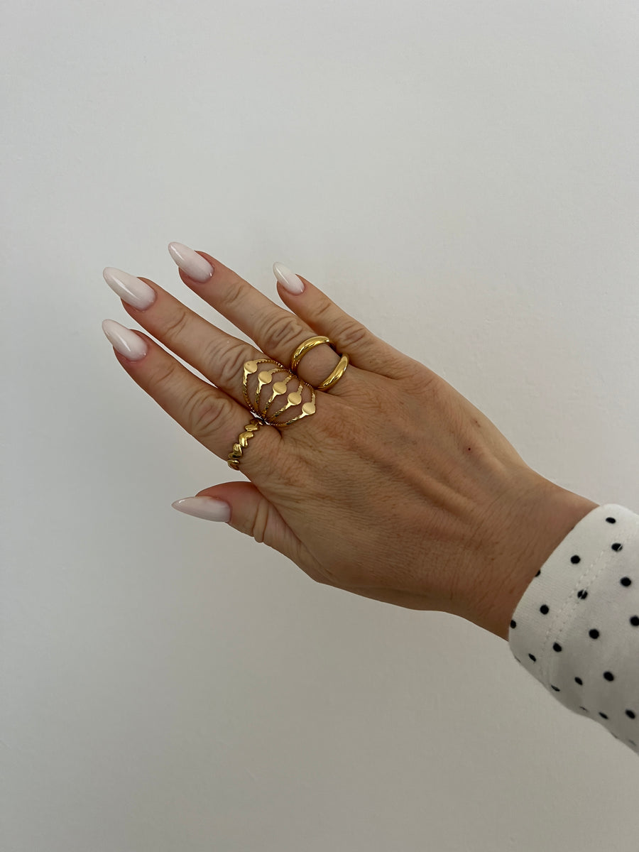 LA BAGUE COURONNE DE COEURS