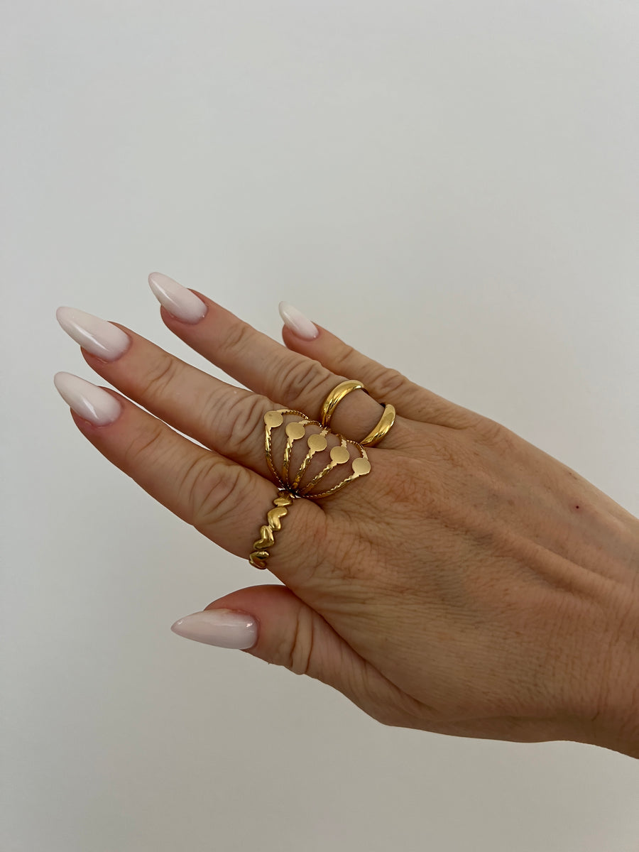 LA BAGUE COURONNE DE COEURS