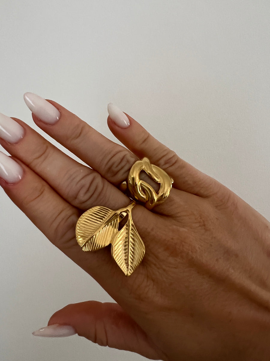 LA BAGUE CHAINS