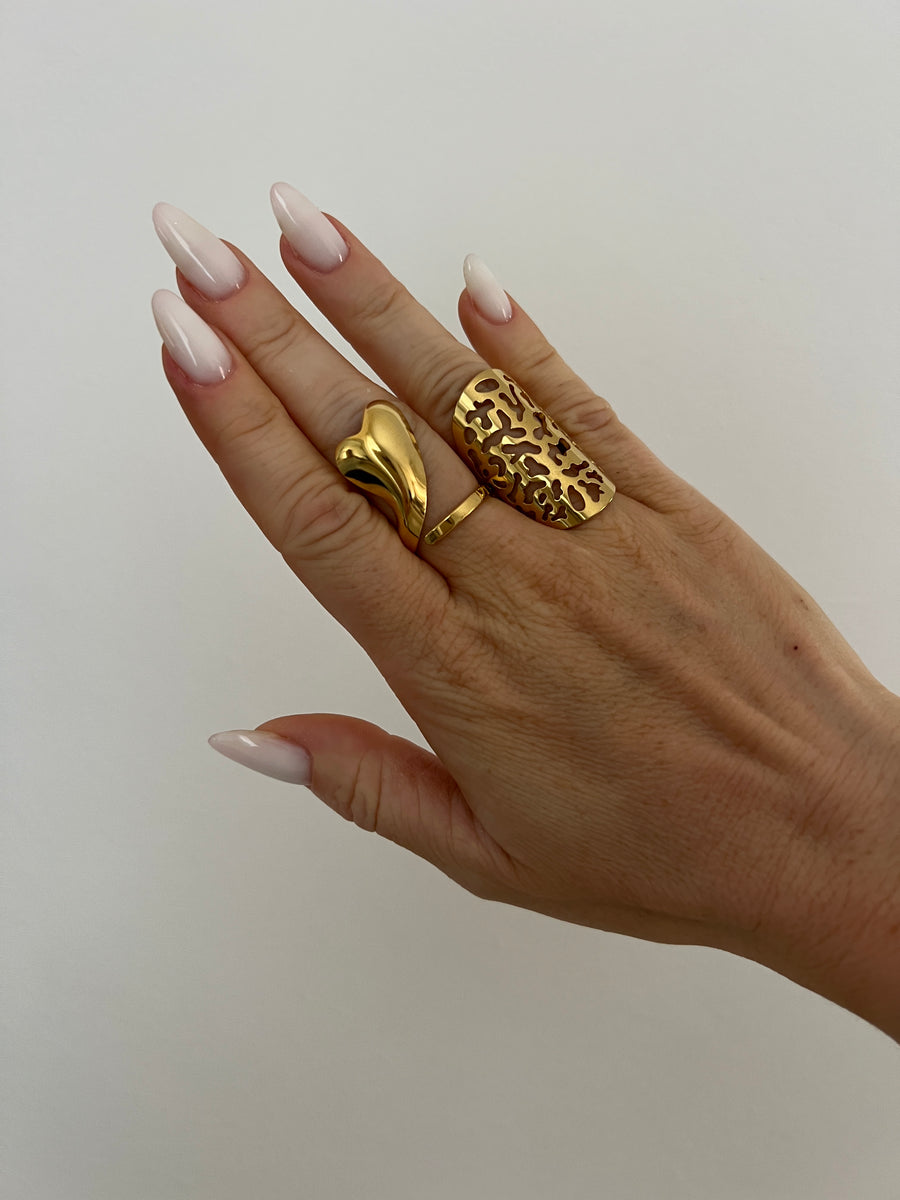 LA BAGUE LARGE FEERIQUE