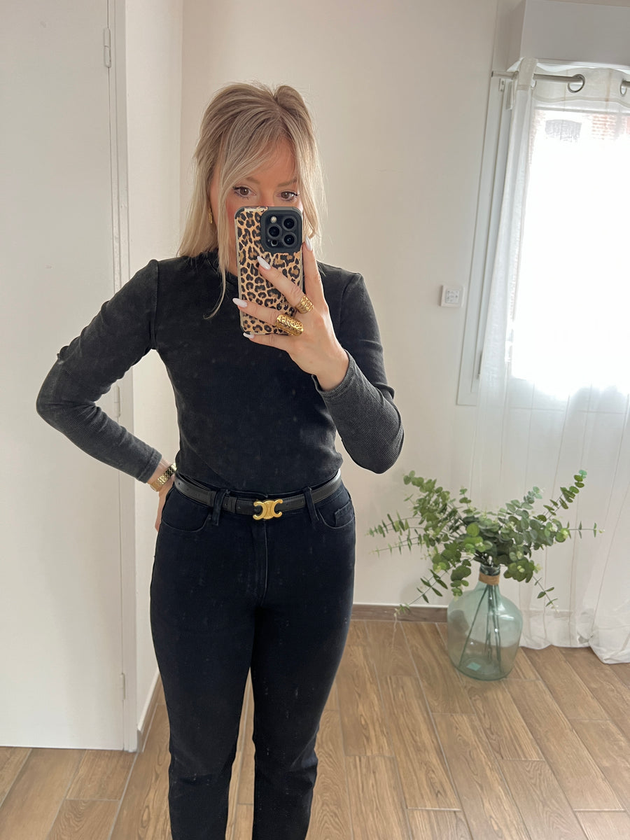 LE TOP BASIQUE NOIR DÉLAVÉ
