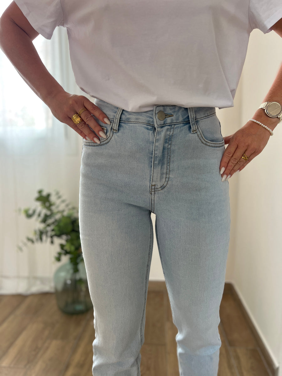 LE JEAN BASIQUE MUM BLEU CLAIR