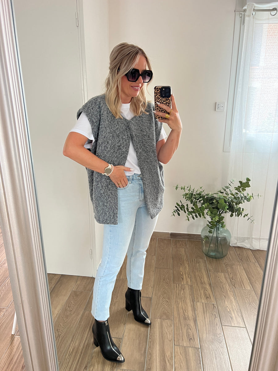 LA VESTE SANS MANCHE GRIS