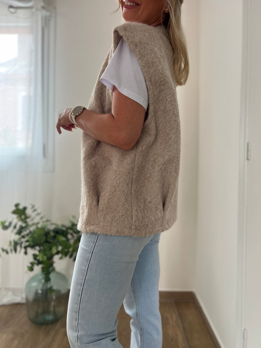 LA VESTE SANS MANCHE BEIGE