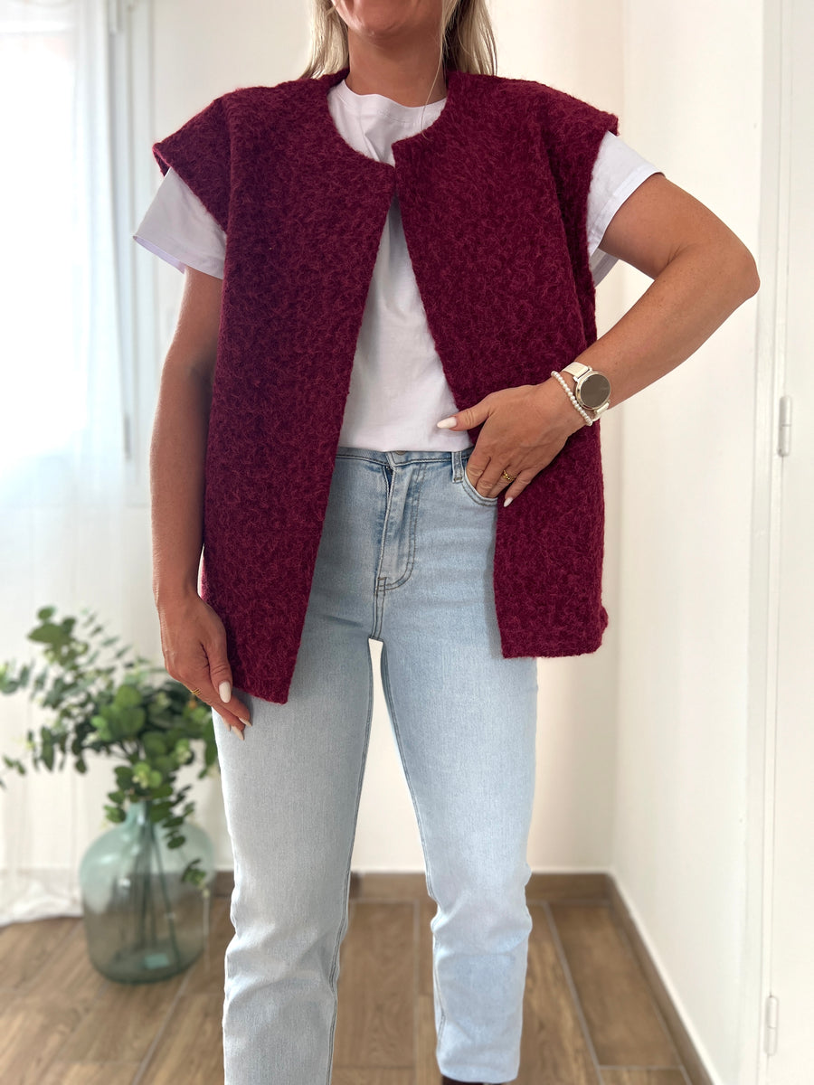LA VESTE SANS MANCHE BORDEAUX