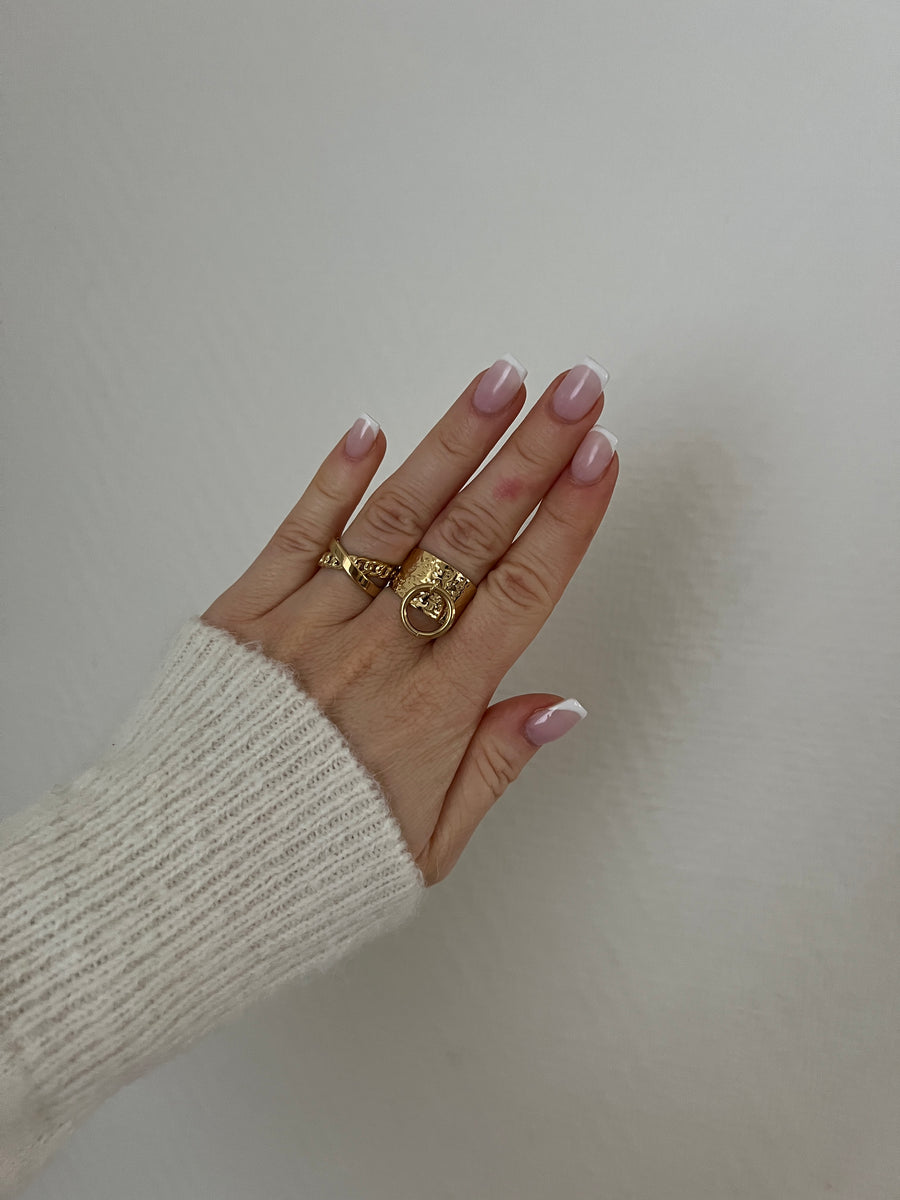 LA BAGUE CHAINE CROISÉE