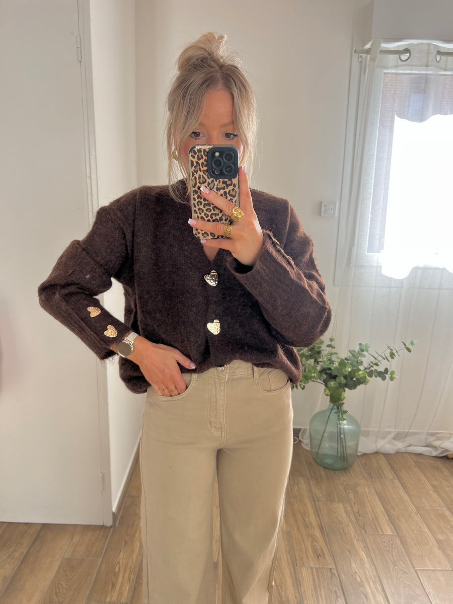 LE GILET MARRON BOUTON COEUR