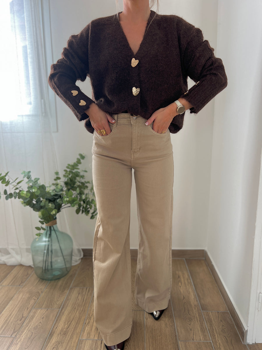 LE GILET MARRON BOUTON COEUR