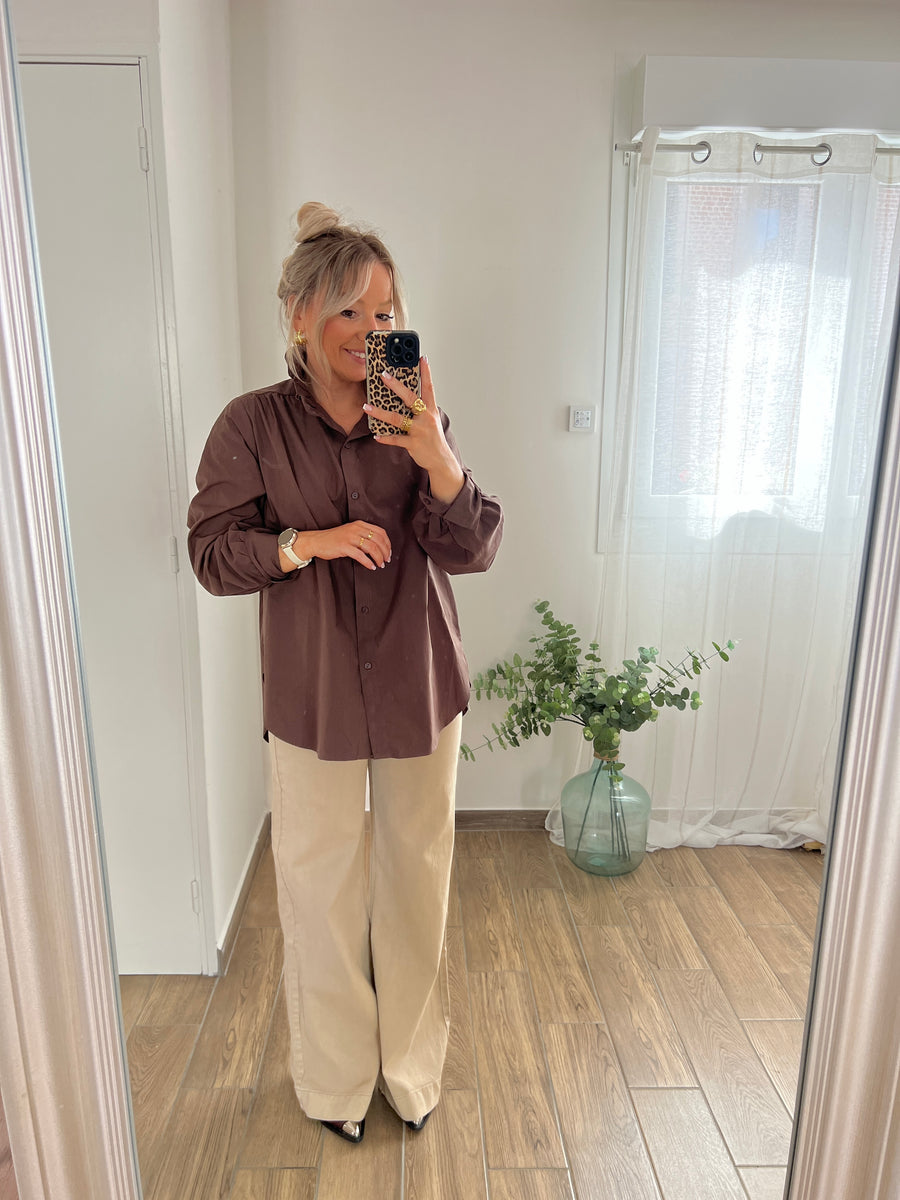 LA CHEMISE ÉLÉGANTE MARRON