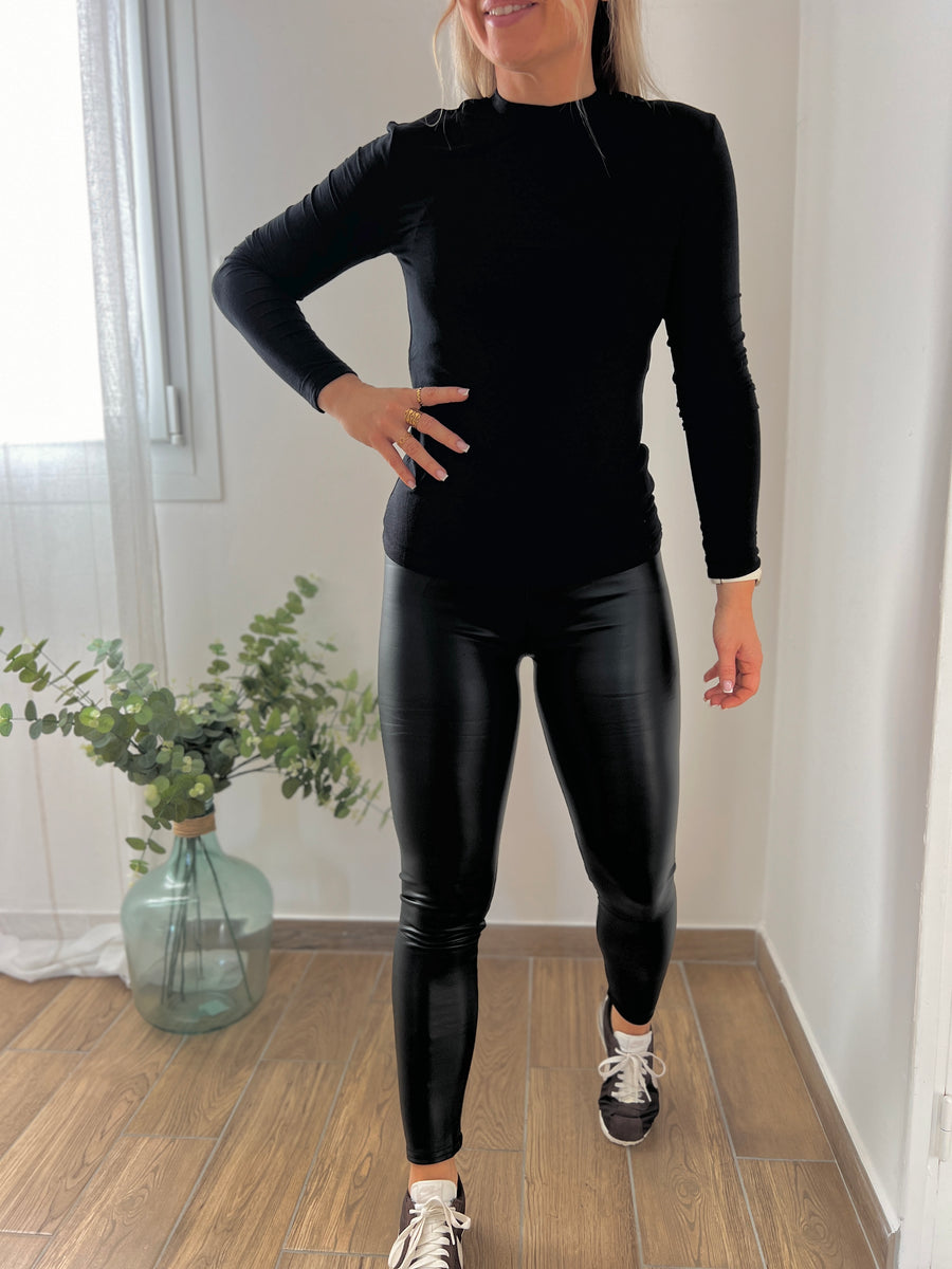 LE LEGGING EN SIMILI NOIR