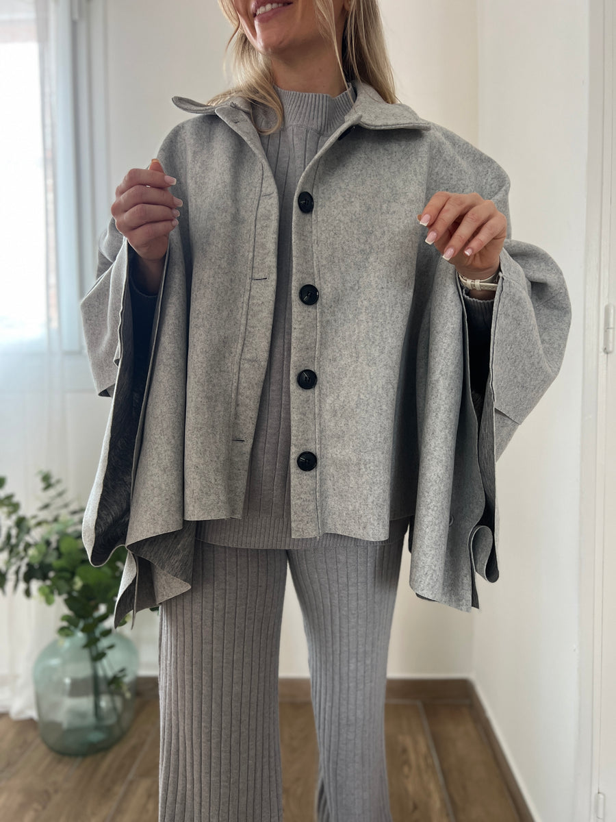 LE MANTEAU CAPE GRIS