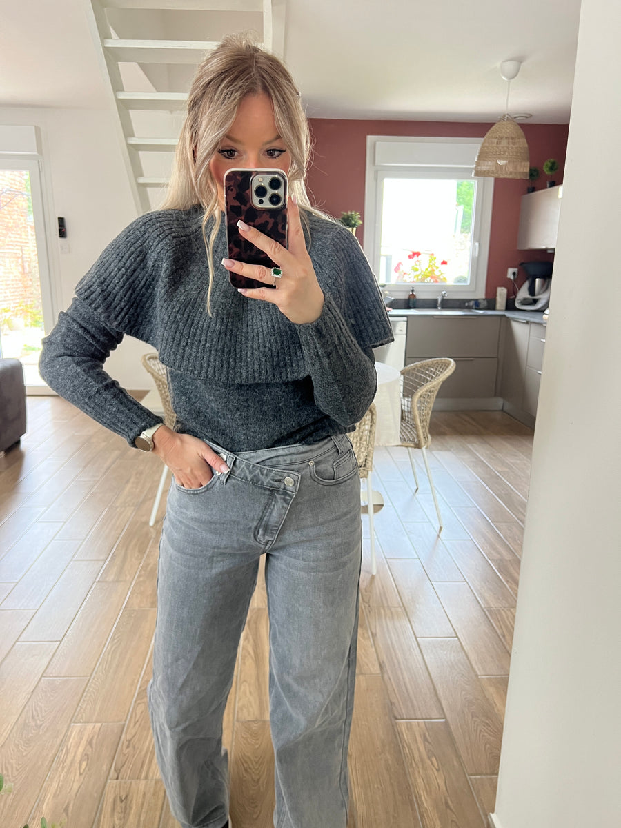 LE PULL CAPE GRIS