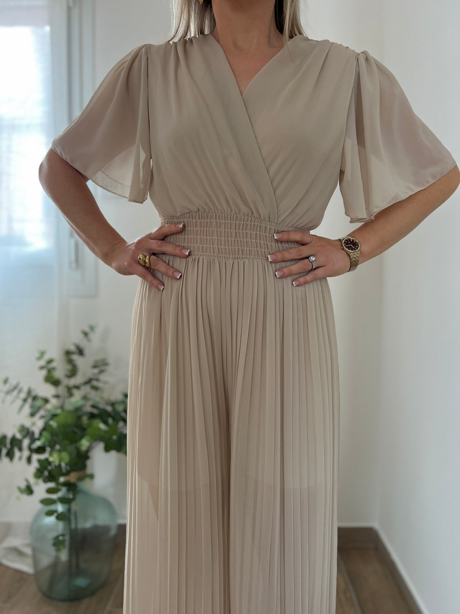 LA COMBINAISON ÉLÉGANTE BEIGE