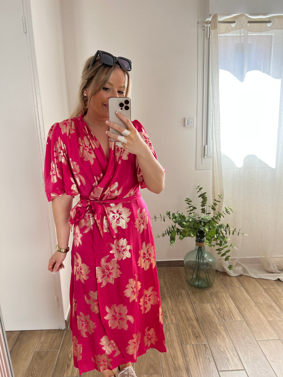 LA ROBE FUSHIA ET DORE