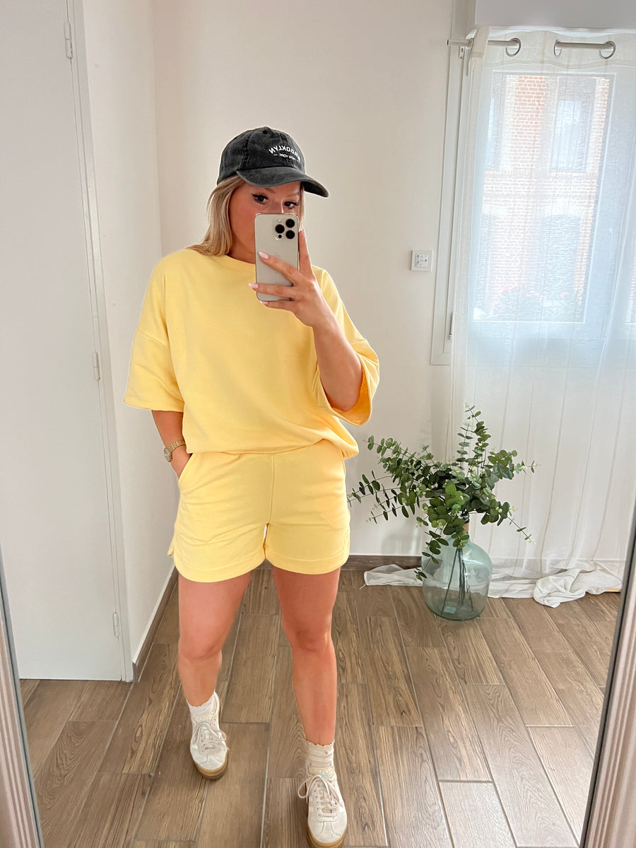 L'ENSEMBLE SWEAT SHORT JAUNE
