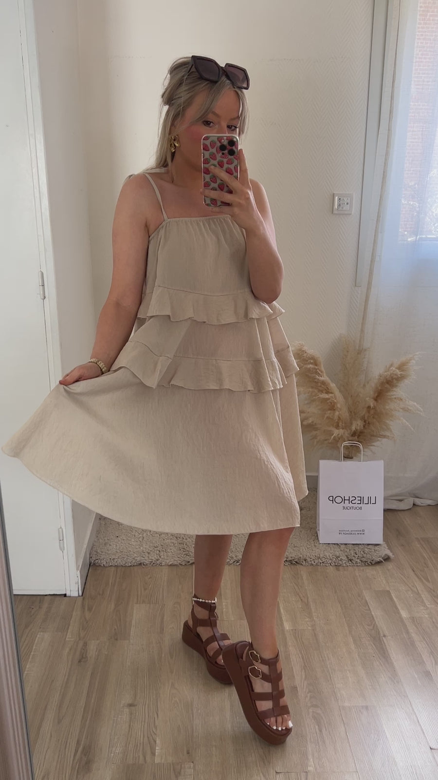 LA ROBE VAPOREUSE BEIGE